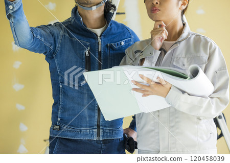 Young woman working at a construction site Young woman working at a construction site 120458039