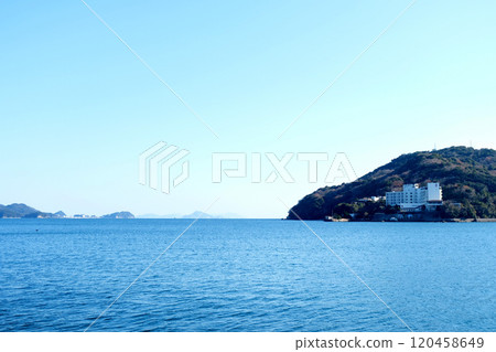 Toba City, Mie Prefecture_East view from Sadahama Higashi Park 2_January 2023 120458649