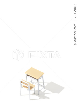 白色背景下拍攝的桌子和椅子 120459815