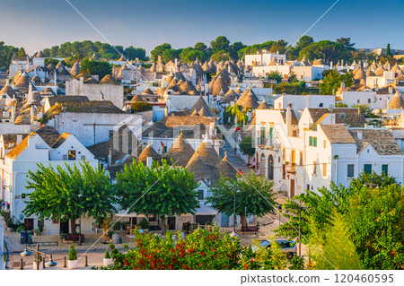 Alberobello, Italy With Traditional Trulli Houses Alberobello, Italy With Traditional Trulli Houses 120460595