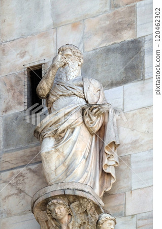 Statue of Saint on the facade of the Milan Cathedral, Duomo di Santa Maria Nascente, Milan, Lombardy, Italy 120462302