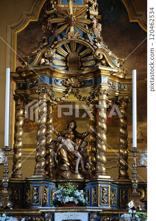 Main altar in the church of St. Victor on the Fishermen Island, one of the famous Borromeo Islands of Lake Maggiore, Italy 120462534
