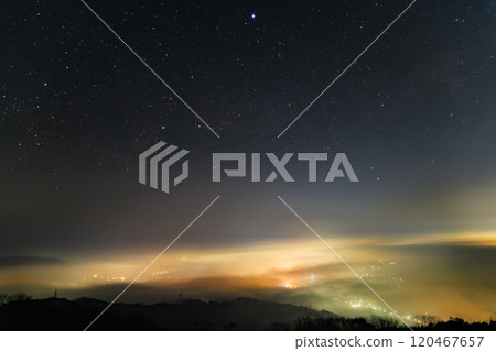 The constellation Cygnus shining in the sea of clouds from the Kiri no Umi Observatory 120467657