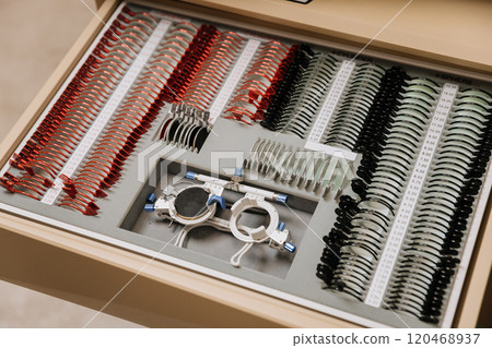 Optometry trial lens set with adjustable frames for vision correction and precise eye testing Optometry trial lens set with adjustable frames for vision correction and precise eye testing 120468937