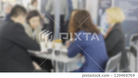 Business people discussing during coffee break 120469769