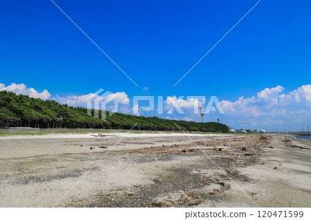 [Chiba City, Chiba Prefecture] Inage Beach and blue sky scenery 120471599