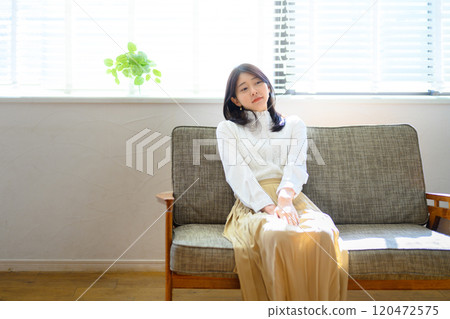 Women with anxiety and worries Women with anxiety and worries 120472575