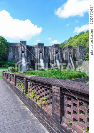 豐俊池堰（香川縣觀音寺市），其宏偉和風格讓人想起中世紀的歐洲城堡 120473434