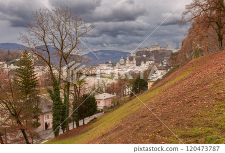 View of Salzburg with Hohensalzburg Fortress, Austria 120473787