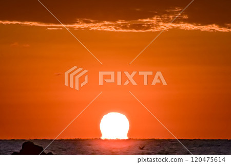 <黎明風景>阿布澤的法朝朝陽 <黎明風景>阿布澤的法朝朝陽 120475614