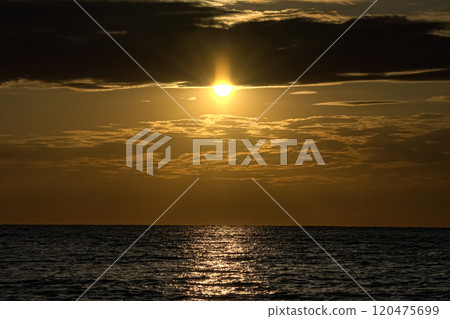 <黎明風景>阿布斯熔岩海岸的日出 120475699