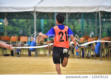 Sports day relay, junior high school students Sports day relay, junior high school students 120476122