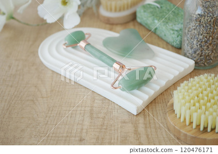 Explore Wellness Essentials Jade Roller and Natural Skincare Accessories to boost your beauty Explore Wellness Essentials Jade Roller and Natural Skincare Accessories to boost your beauty 120476171