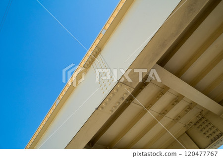 Steel joints of a pedestrian bridge 120477767