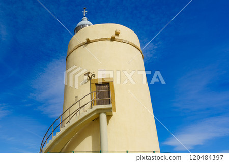 Carbonera lighthouse, Punta Mala, La Alcaidesa, Spain. Carbonera lighthouse, Punta Mala, La Alcaidesa, Spain. 120484397