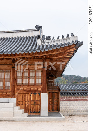 Gyeongbokgung royal palace of the Joseon dynasty in Seoul South Korea Gyeongbokgung royal palace of the Joseon dynasty in Seoul South Korea 120485674