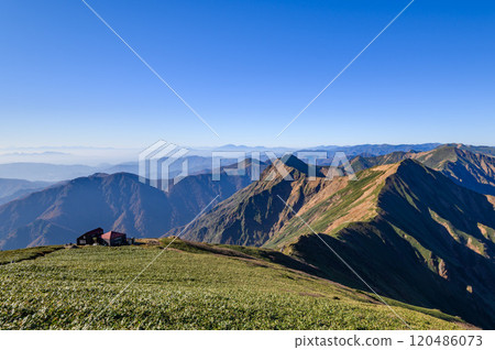 Autumnal Tanigawa mountain range: main ridge and Katano hut Autumnal Tanigawa mountain range: main ridge and Katano hut 120486073