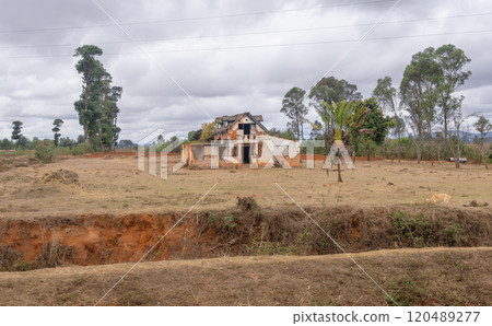 Abandoned Red Brick House, Isalo National Park, Madagascar. 120489277