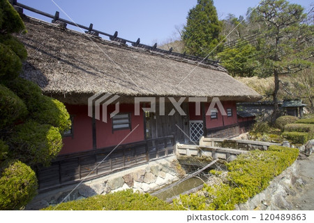 Sawayama Family Tenement Gate / Important Landscape Building / Ichinono, Tanba Sasayama City, Hyogo Prefecture Sawayama Family Tenement Gate / Important Landscape Building / Ichinono, Tanba Sasayama City, Hyogo Prefecture 120489863