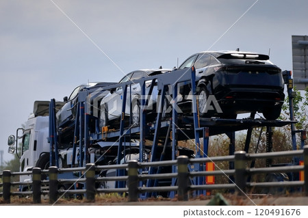 Carrier car image 120491676