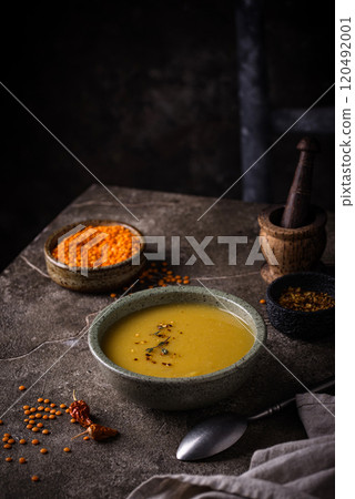 Healthy vegan lentil cream soup 120492001