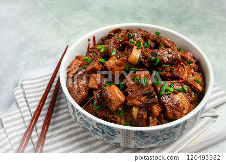 bulgogi, with mushrooms, with sesame seeds and green onions, Korean cuisine, homemade, no people, bulgogi, with mushrooms, with sesame seeds and green onions, Korean cuisine, homemade, no people, 120493982