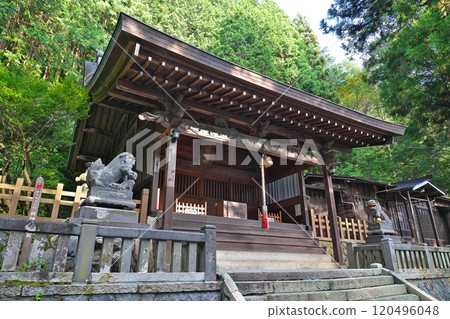 [Chinjin Shrine] Narai, Shiojiri City, Nagano Prefecture 120496048