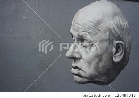 The Berlin Wall: A negative legacy that divided the world 120497318