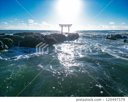 Aerial view of the torii gate of Isosaki Shrine on the coast of Ibaraki Prefecture, Oarai Isosaki Shrine 120497379