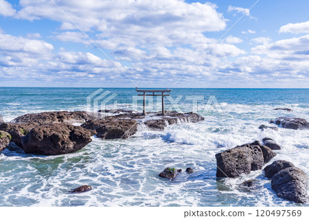 The torii gate of Isosaki Shrine on the seaside of Oarai Beach in Ibaraki Prefecture The torii gate of Isosaki Shrine on the seaside of Oarai Beach in Ibaraki Prefecture 120497569