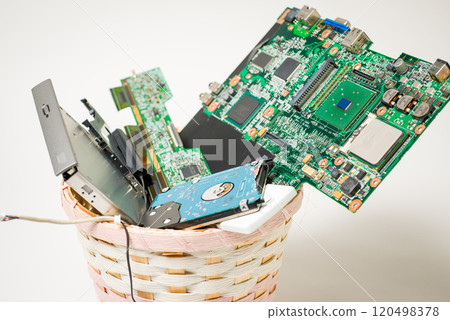 Discarded electronic circuit boards: Image of discarded electronic circuit boards used in electronic devices Discarded electronic circuit boards: Image of discarded electronic circuit boards used in electronic devices 120498378