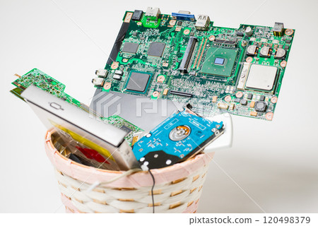 Discarded electronic circuit boards: Image of discarded electronic circuit boards used in electronic devices 120498379