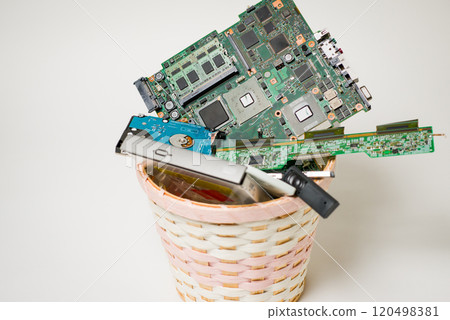 Discarded electronic circuit boards: Image of discarded electronic circuit boards used in electronic devices Discarded electronic circuit boards: Image of discarded electronic circuit boards used in electronic devices 120498381