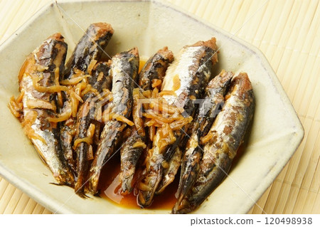 Simmered sardines with sweet and spicy ginger 120498938