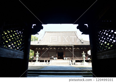 Temple No. 52: Ryuunzan Gojiin Taisanji (Main Hall) [Taisanjicho, Matsuyama City, Ehime Prefecture] 120499101