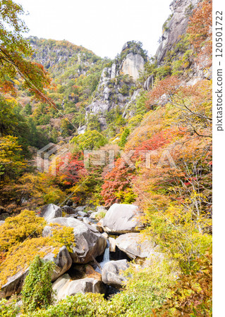 Shosenkyo in autumn Shosenkyo in autumn 120501722