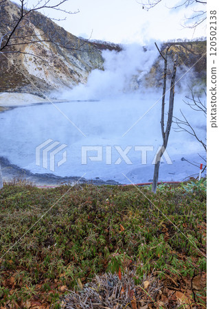 北海道登別溫泉大湯沼 – 活火山和蒸氣的壯麗景色 120502138