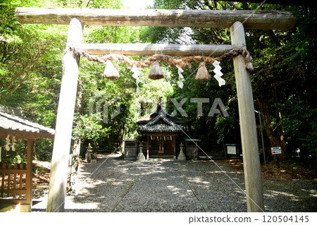 Nakayama Oji Shrine (site of Nakayama Oji) [Inami Town, Wakayama Prefecture] 120504145