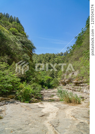 Longdong Scenic Area 120504374