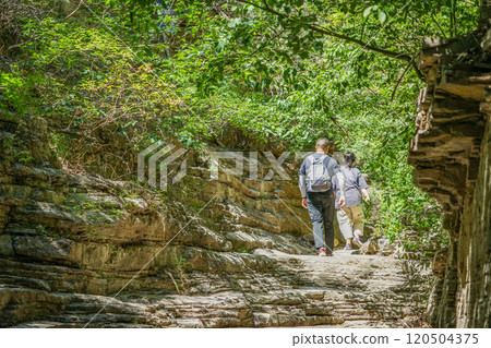 Longdong Scenic Area 120504375