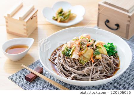 Pork and Kimchi Mixed Soba (Easy Mixed Soba Style with Boiled Pork and Kimchi) Pork and Kimchi Mixed Soba (Easy Mixed Soba Style with Boiled Pork and Kimchi) 120506036