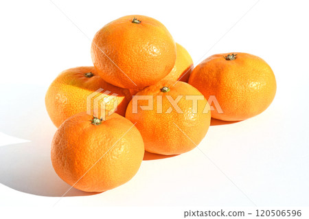 Mandarin oranges (Nishiuwa mandarin oranges) Mandarin oranges (Nishiuwa mandarin oranges) 120506596