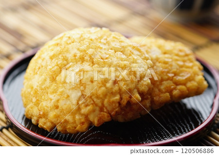 歌舞伎舉起 120506886