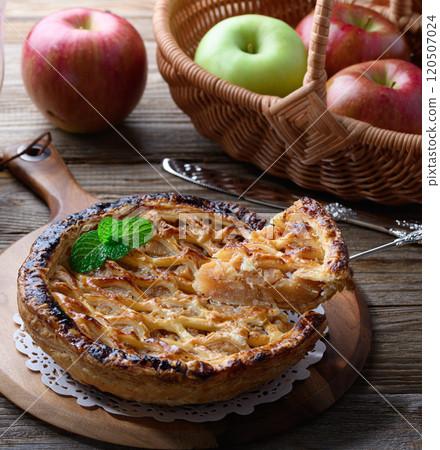 Apple pie (whole apple pie) Apple pie (whole apple pie) 120507024