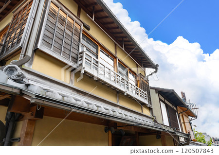 Streets of Gion, Kyoto 120507843
