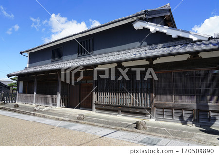 Tsuchiyama-juku main inn ruins: Tsuchiyama-juku streetscape on the Tokaido road (Tsuchyama, Koka City, Shiga Prefecture) Tsuchiyama-juku main inn ruins: Tsuchiyama-juku streetscape on the Tokaido road (Tsuchyama, Koka City, Shiga Prefecture) 120509890