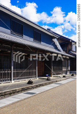 Tsuchiyama-juku main inn ruins: Tsuchiyama-juku streetscape on the Tokaido road (Tsuchyama, Koka City, Shiga Prefecture) Tsuchiyama-juku main inn ruins: Tsuchiyama-juku streetscape on the Tokaido road (Tsuchyama, Koka City, Shiga Prefecture) 120509895