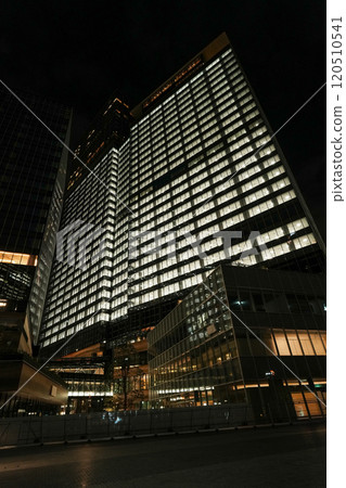 JR Osaka Station north side redevelopment area (Grand Front Osaka, Grand Green Osaka) 120510541