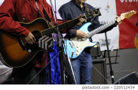 現場吉他手 120512434