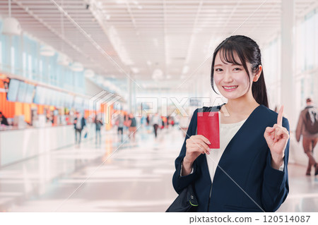 Business woman doing business trip abroad 120514087